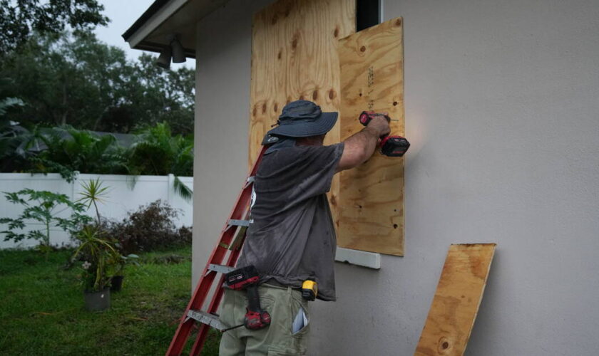 Rétrogradé en catégorie 4, l’ouragan Milton inquiète toujours la Floride et le Mexique