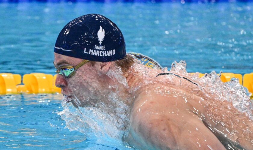 Léon Marchand bat un deuxième record de France en moins de 24 h pour son retour après les JO