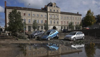 Intempéries : plusieurs départements toujours en alerte, les prévisions de samedi