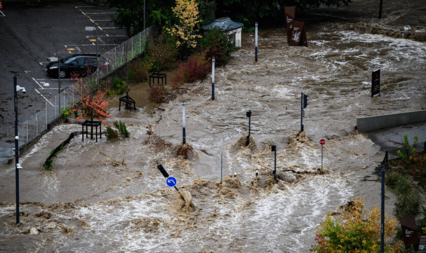 Inondations et crues : plus aucun département en vigilance rouge, 18 de la moitié sud du pays restent en alerte orange… Le point sur la situation