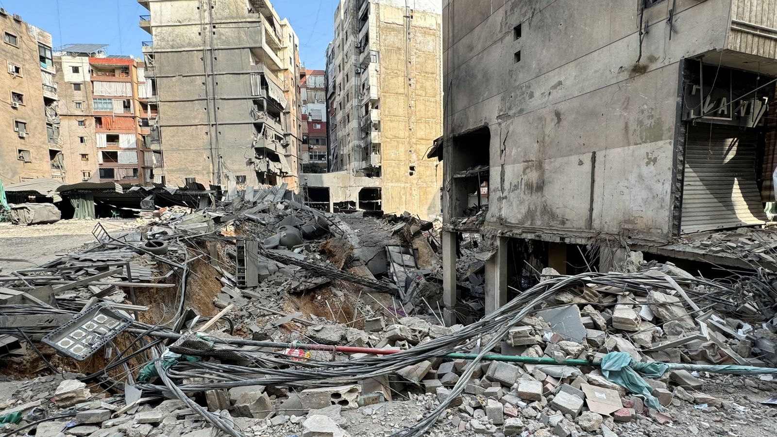 Debris lies at a damaged site in the aftermath of Israeli strikes on Beirut's southern suburbs, amid the ongoing hostilities between Hezbollah and Israeli forces, Lebanon October 16, 2024. REUTERS/Ahmad Al-Kerdi