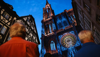 Strasbourg : la mairie revient sur l’éclairage de la cathédrale face à la polémique