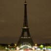 Attaques du 7 Octobre : la tour Eiffel s’est éteinte en hommage aux victimes ce lundi soir