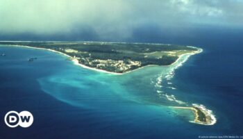 Britain to hand sovereignty of Chagos Islands to Mauritius