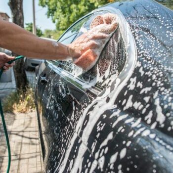 Car expert's game-changing 'two bucket' cleaning method will avoid dreaded scratches