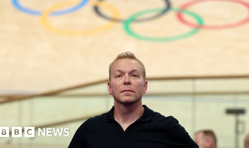 Cyclist Sir Chris Hoy announces his cancer is terminal