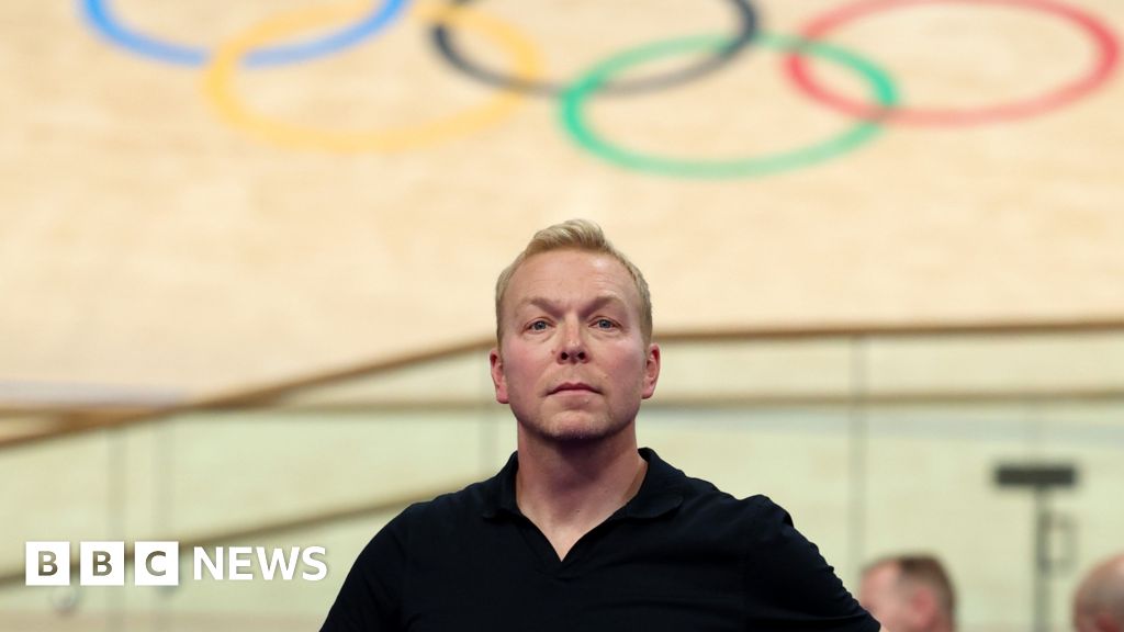 Cyclist Sir Chris Hoy announces his cancer is terminal