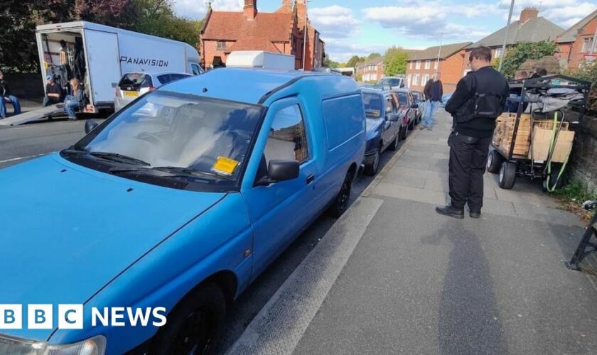 Day-Lewis film shoot ticketed by traffic wardens