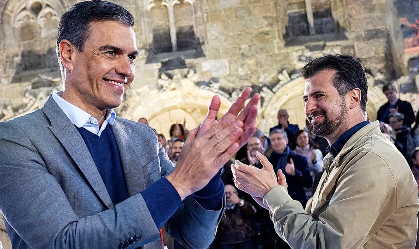 El PSOE de Castilla y León se rebela contra Sánchez para salvar a Tudanca en plena tensión por la renovación de liderazgos