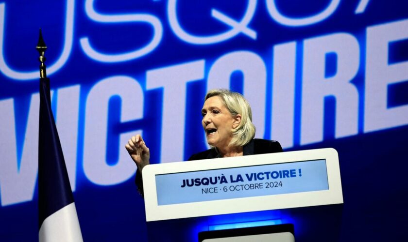 En meeting à Nice, Marine Le Pen cogne sur « le parti unique » et rêve de nouvelles élections