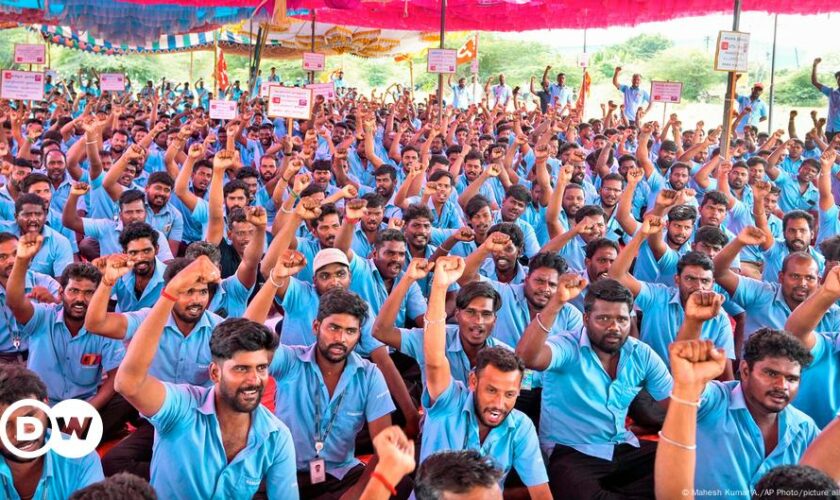 India: Police detain 600 striking Samsung workers at protest