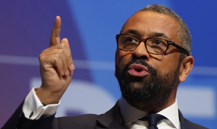 James Cleverly despunta en la recta final de los cuatro aspirantes 'tories'