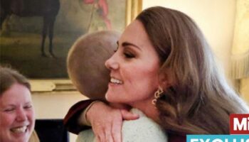 Kate Middleton's secret signal for support in touching gesture to photographer explained