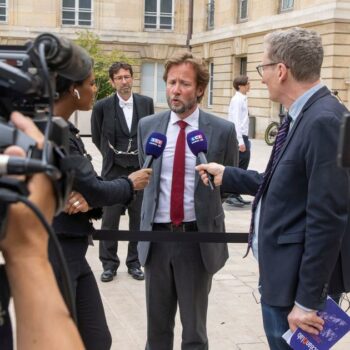 La gauche dépose une première motion de censure contre le gouvernement Barnier, déjà vouée à l’échec