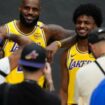 LeBron und Bronny James bei den Los Angeles Lakers: Vater und Sohn in einem NBA-Team