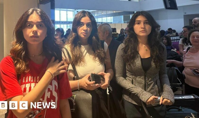 Leaving 'only choice' say sisters on Beirut flight