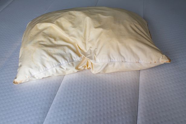 'Magic' £1 trick melts away grim yellow pillow stains in minutes