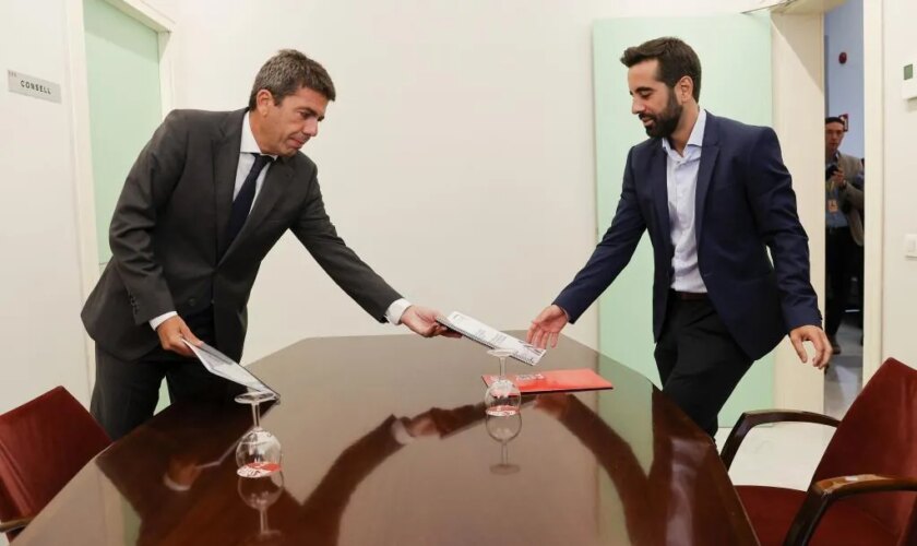 Mazón llevará por escrito a La Moncloa la exigencia de la condonación de la deuda valenciana sin "contraprestación"