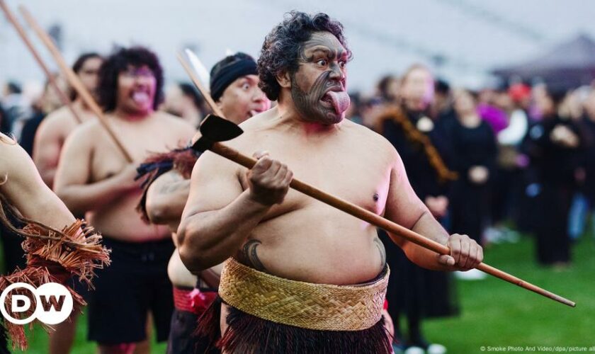 New Zealand reclaims the world record for the largest haka