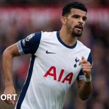 Dominic Solanke in action for Tottenham this season