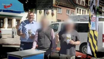 Strafarbeit in Belarus: Zwiebelfarm von AfD-Politiker: Jetzt spricht ein ehemaliger Zwangsarbeiter