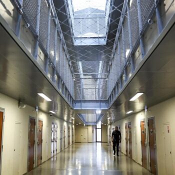 Surpopulation dans les prisons : avec 78 969 détenus au 1er septembre, la France bat encore son record