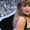 Taylor Swift: Mann kauft signierte Gitarre für 4000 US-Dollar – und zerstört sie dann