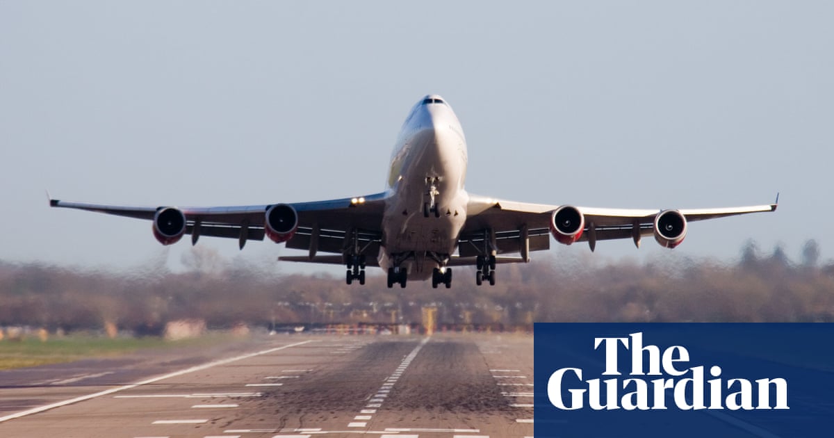 UK deports record number of Nigerians and Ghanaians in single flight