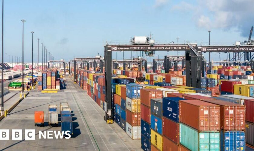 US ports shut down as dockworkers strike