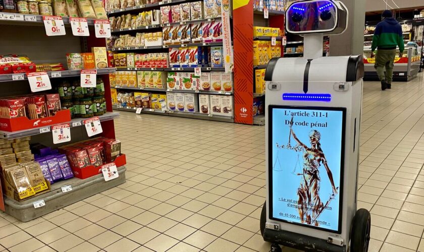 « Une baisse d’environ 30 % des vols » : dans des supermarchés du Havre, les vigiles sont… des robots