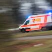 Die Fahrt endete für den 64-Jährigen im Krankenhaus. (Symbolbild) Foto: Julian Stratenschulte/dpa