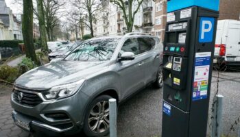 Verkehr: Hohe Parkkosten für SUV in Paris: Auch ein Modell für Deutschland?