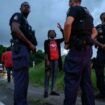 Vie chère en Martinique: des policiers blessés lors d'affrontements avec des manifestants