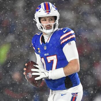 Josh Allen makes NFL historical past as Payments clinch AFC East with win over 49ers in driving snow