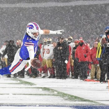 Buffalo Payments clinch fifth straight AFC title within the snow