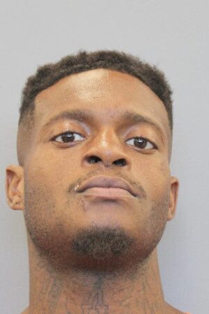 Houston man accused of killing mother and 2-year-old girl found sleeping in apartment with dead victims