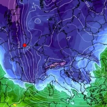 UK snow: New maps reveal Arctic plunge to engulf Britain just days before Christmas