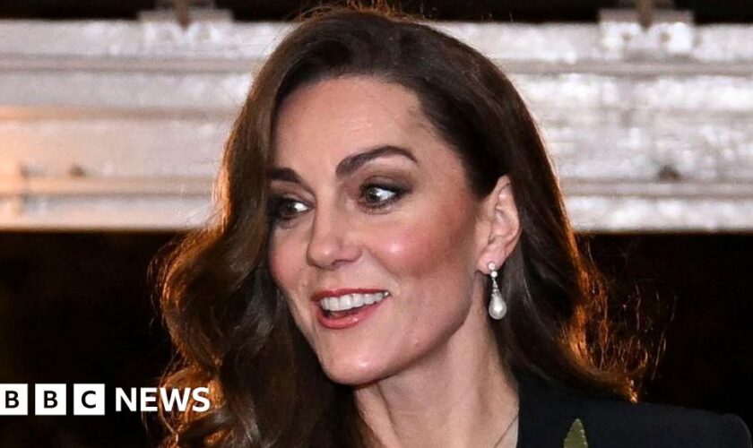 Kate returns for Qatar state visit – but Queen to miss start