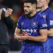 Angleterre : le capitaine d’Ipswich Town refuse de porter un brassard arc-en-ciel pour des raisons religieuses