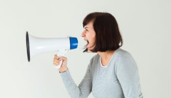 Se défouler quand on est en colère ne sert à rien, c'est la science qui le dit