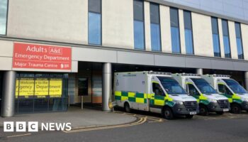 Doctors call for major incident as hospital ‘unsafe’