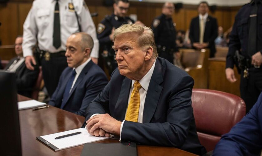 Trump Asks Appeals Court to Freeze His New York Criminal Sentencing