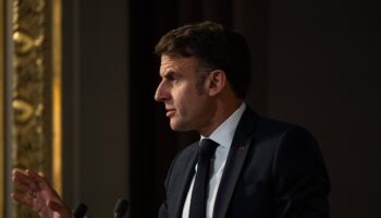 Emmanuel Macron souhaite le maintien du projet de musée-mémorial du terrorisme, menacé d’abandon