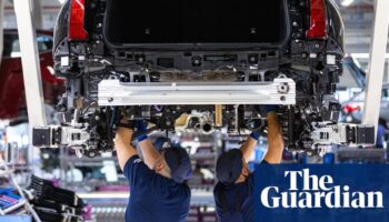 Business confidence falling in UK and eurozone, recruiters warn