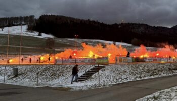 Fans eines marokkanischen Vereins beschädigen Fußballplatz im Schwarzwald